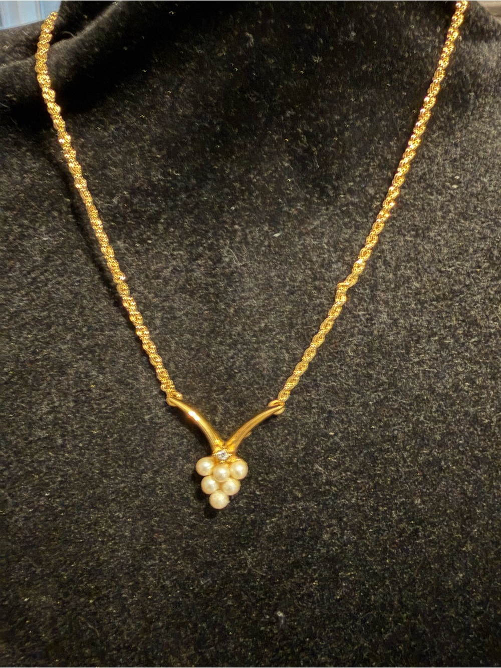 Christian Dior Faux Pearl Rhinestone Gold Tone V Necklace